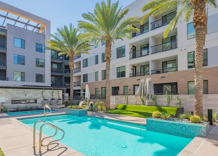 Apartment Bright And Sleek 1br Parking Workspace Tempe