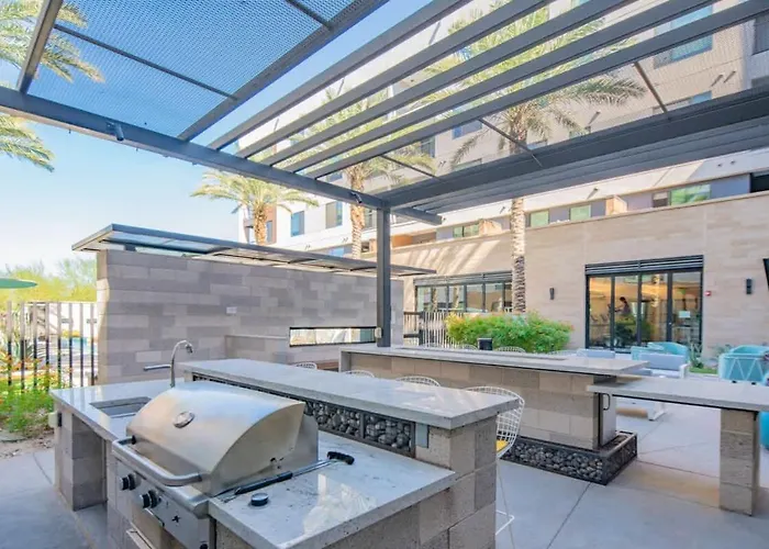 Bright And Sleek 1br Parking Workspace Tempe